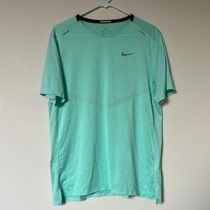Men’s Nike dri fit shirt